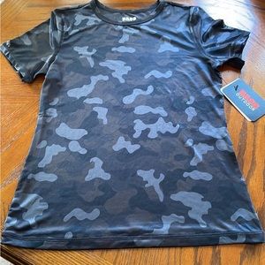Women’s XS Camo Tee
